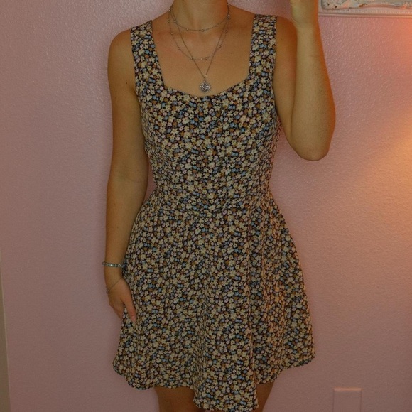 Rampage Black and White Floral Mini Dress - Picture 3 of 8